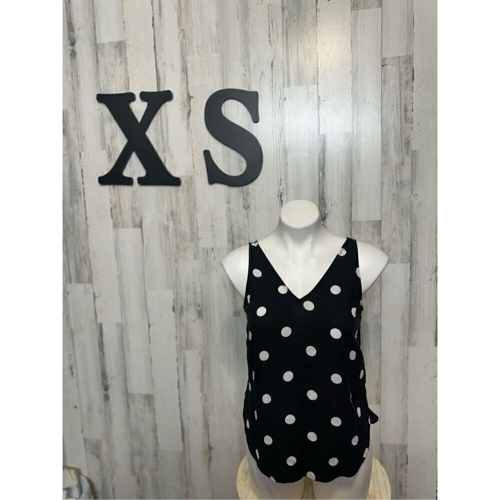 Old navy polkadot tank top